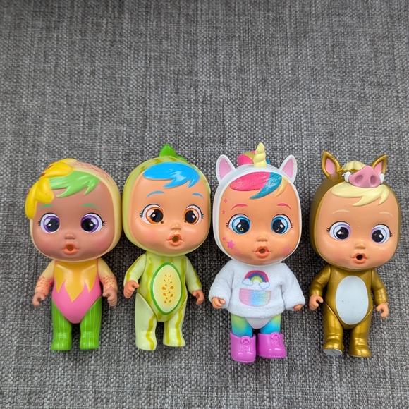 Other - Cry Babies Magic Tears dolls set of 4